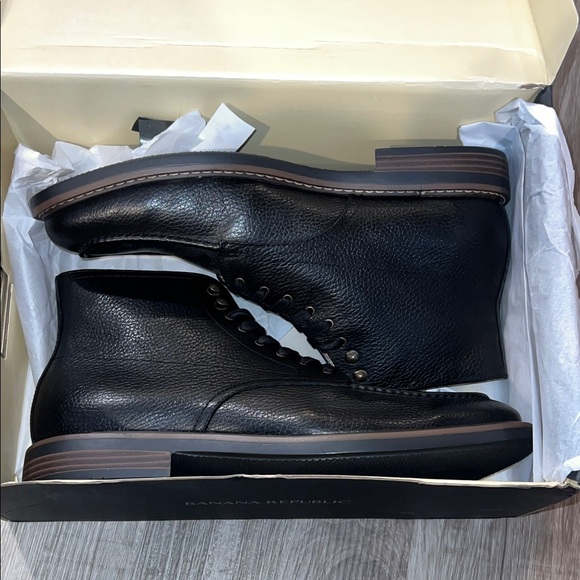 Banana Republic Dark Leather Chukka Boots